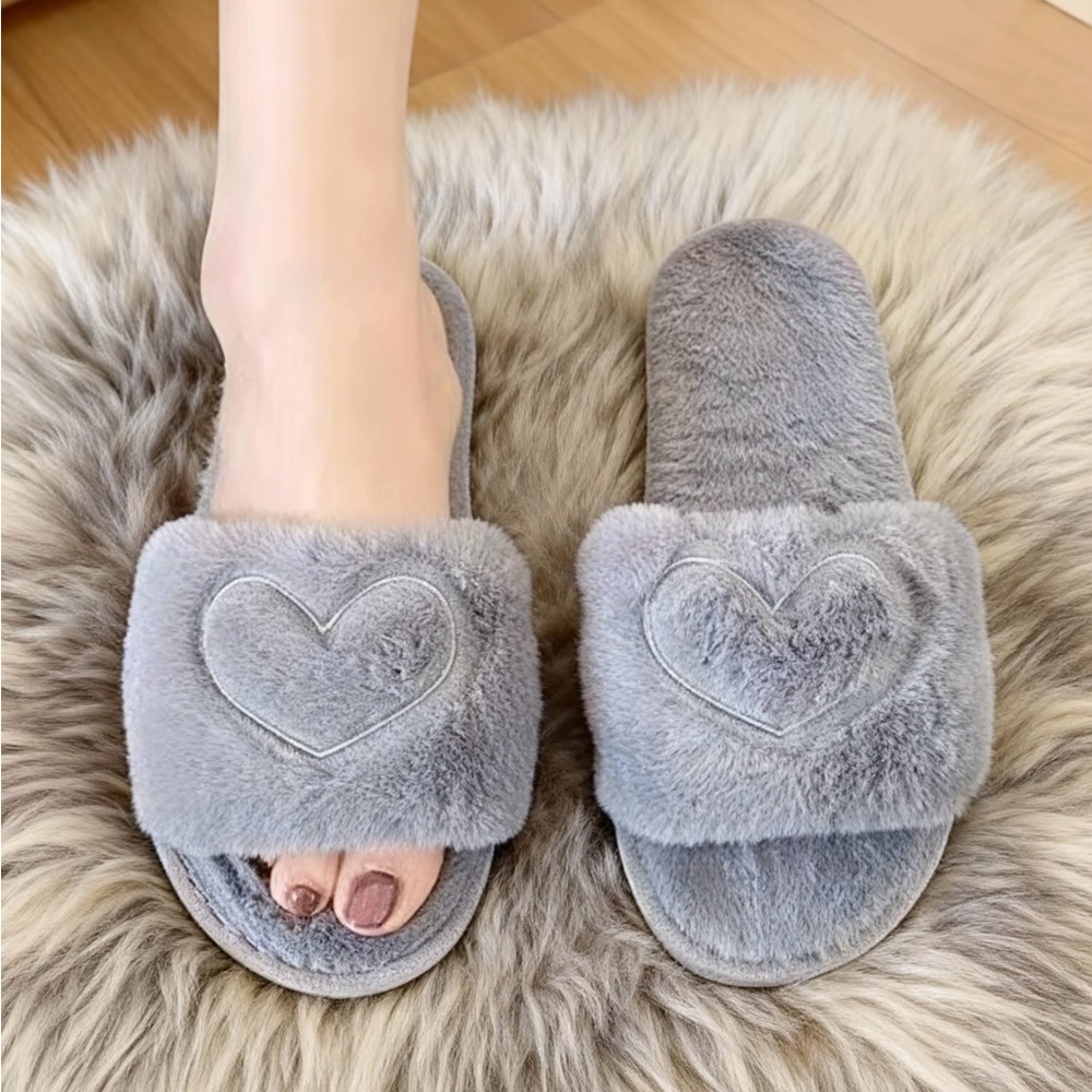 FUZZY Grey Heart Slippers - Size 6.5  - BRAND NEW & WRAPPED